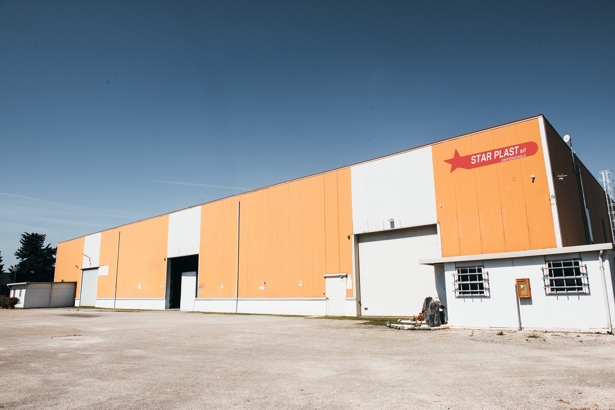 Stoccaggio nel capannone Star Plast